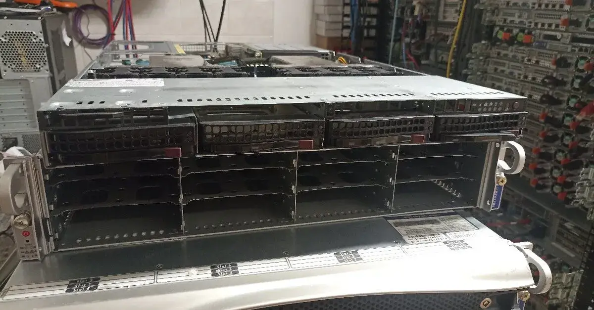 Supermicro 1U 4LFF (4NVME) 2PSU 6019U-TR4T, 2x Gold 6230