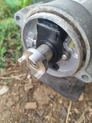 Peugeot servo