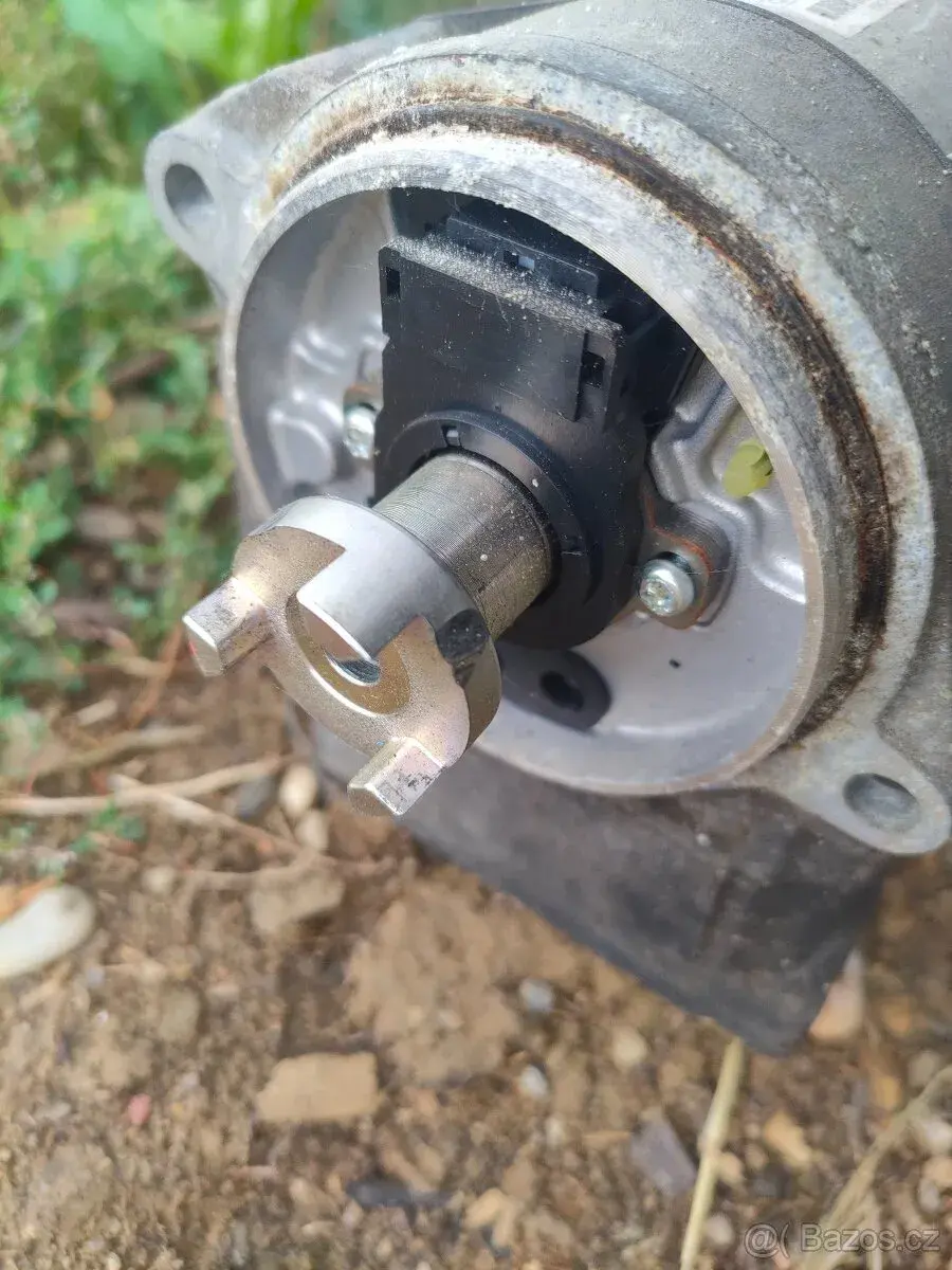 Peugeot servo