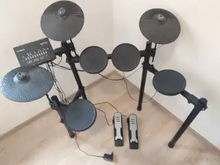 Elektrické bicí Yamaha DTX 402 K