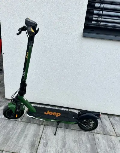 Elektrokolobežka Jeep