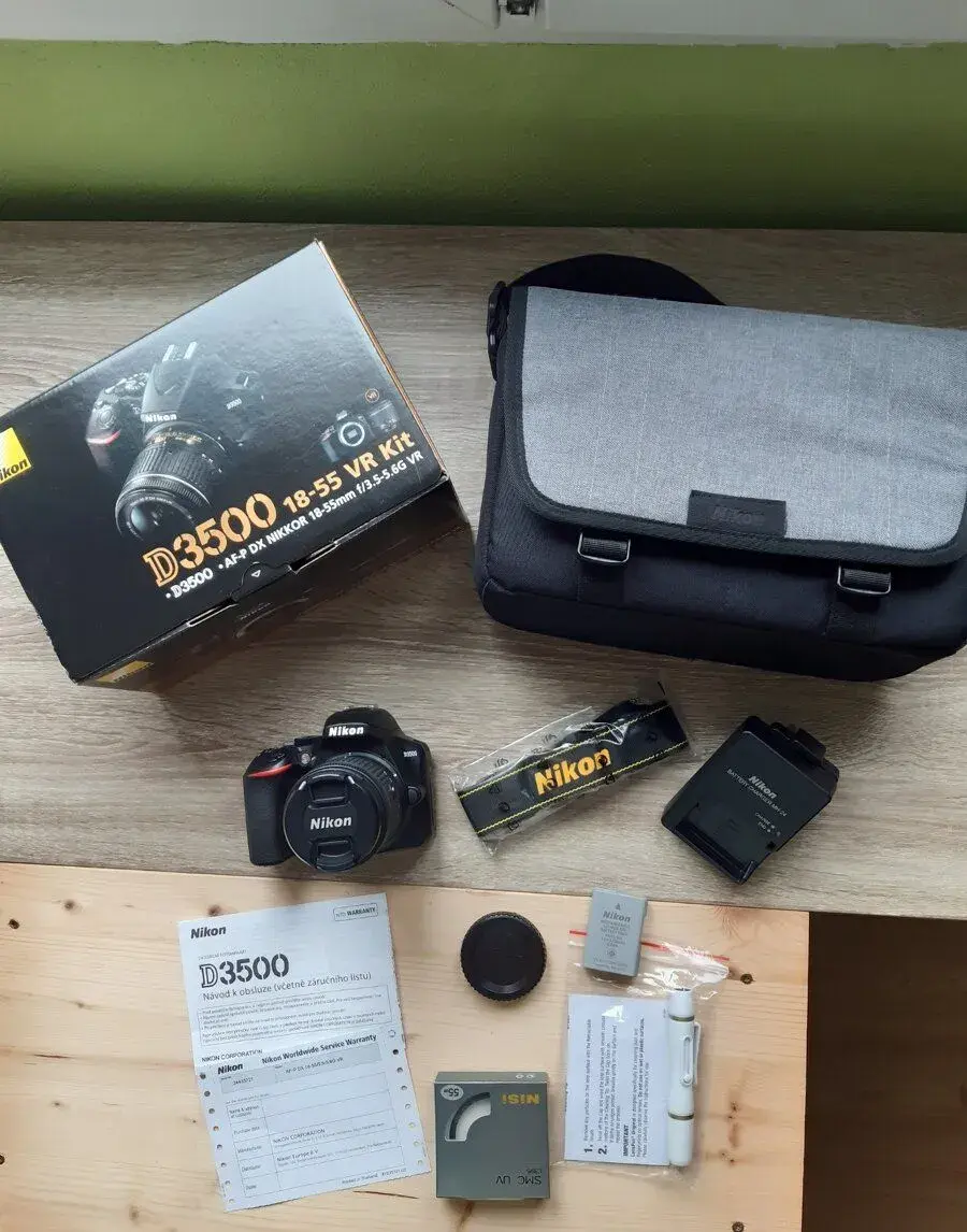 Digitální zrcadlovka Nikon D3500