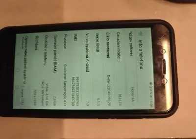 Mobil HONOR