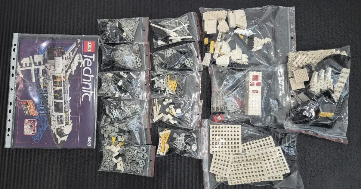 LEGO TECHNIK 8480 Space Shuttle
