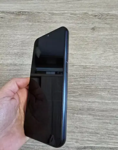 Pěkný mobil Zn. Samsung Galaxy A14
