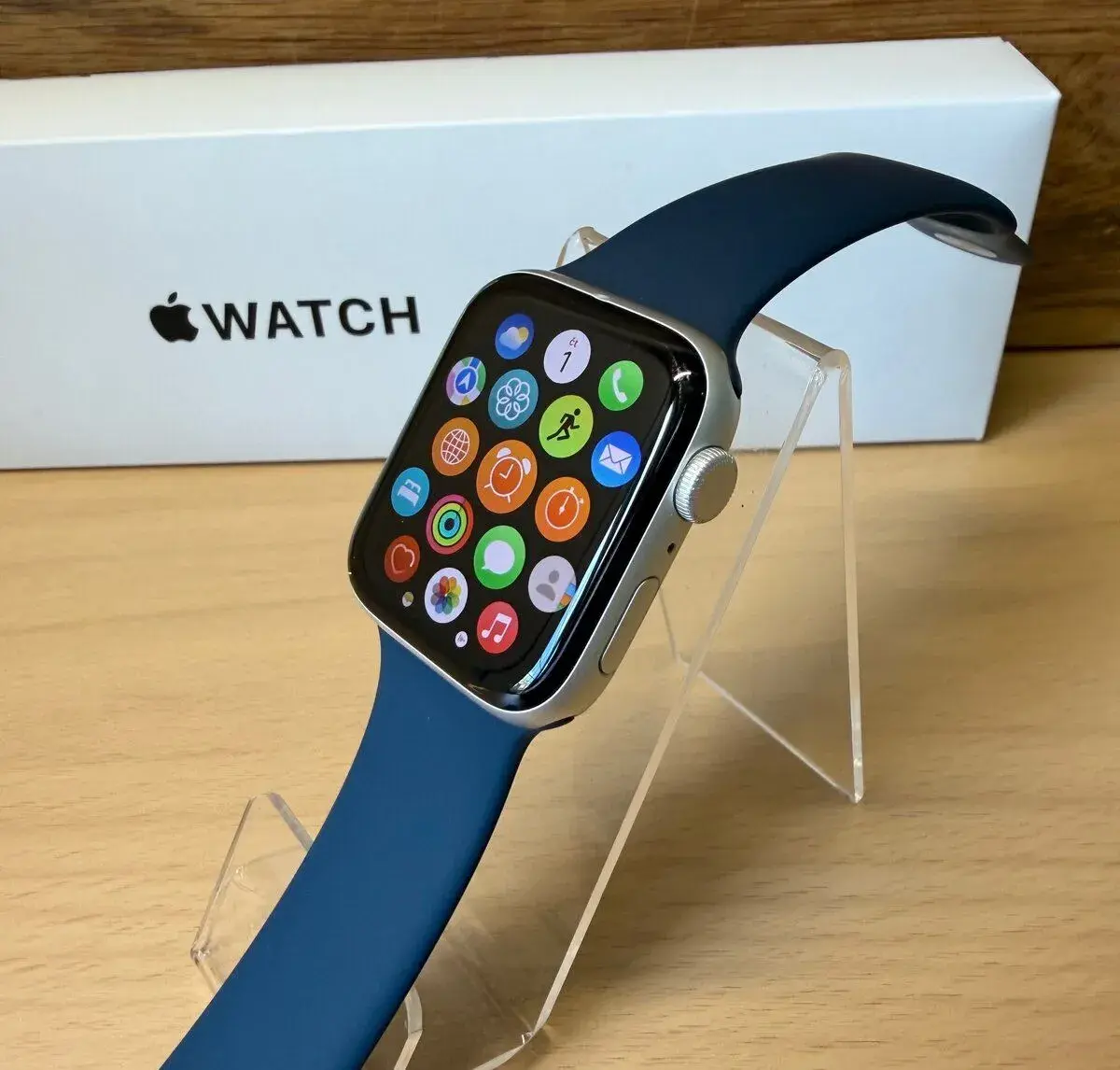 Apple Watch SE 44mm, 2. Gen. (Rok záruka)