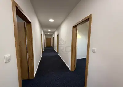 PRONÁJEM NOVÉ KANCELÁŘE O CP CCA 14,90 M2, BRNO