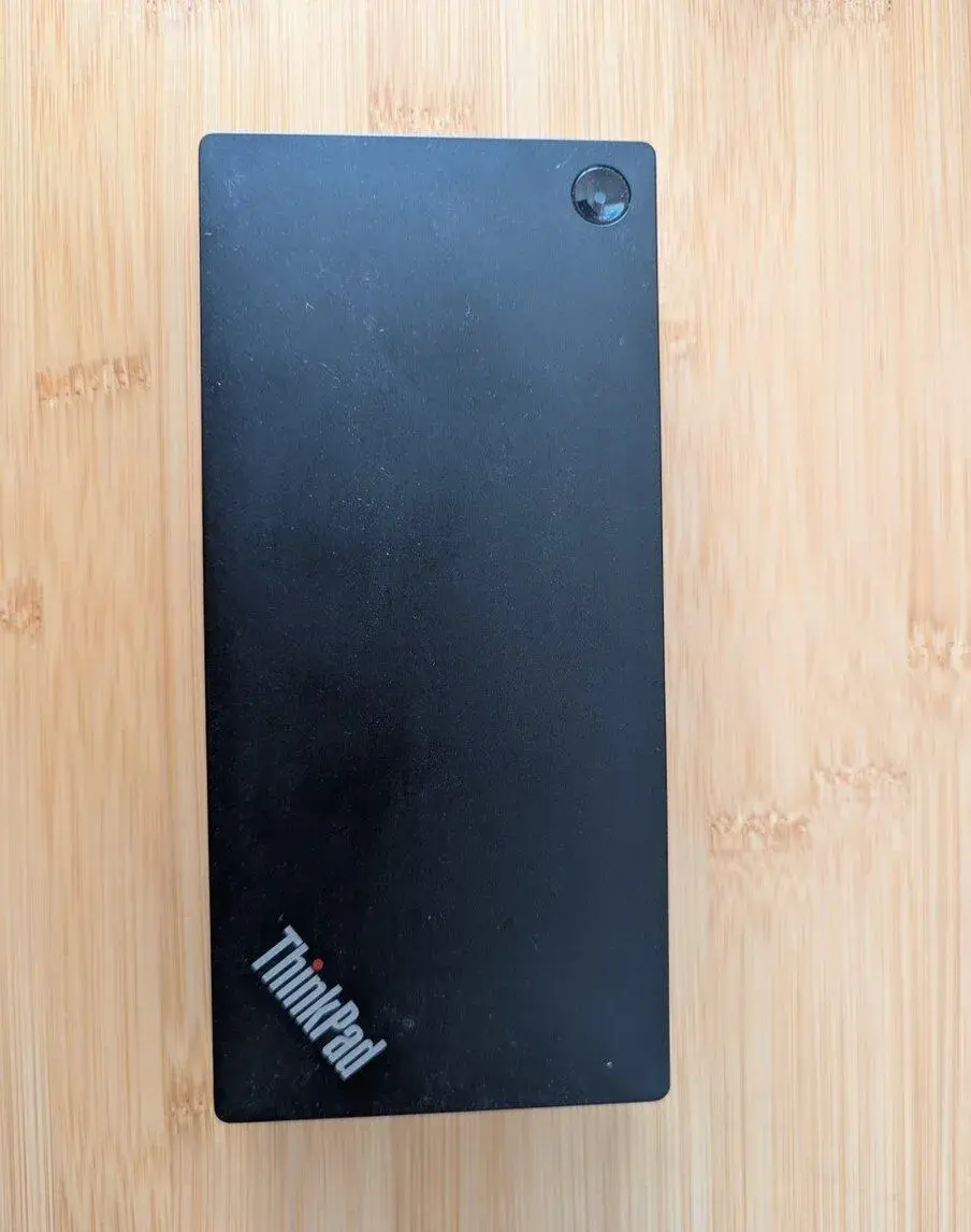Lenovo ThinkPad Universal USB-C Dock 40AY + 90W adaptér