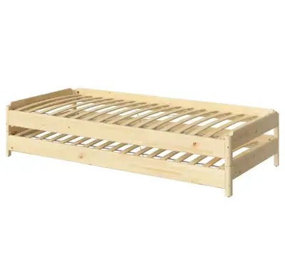 Ikea stohovatelná postel Utaker
