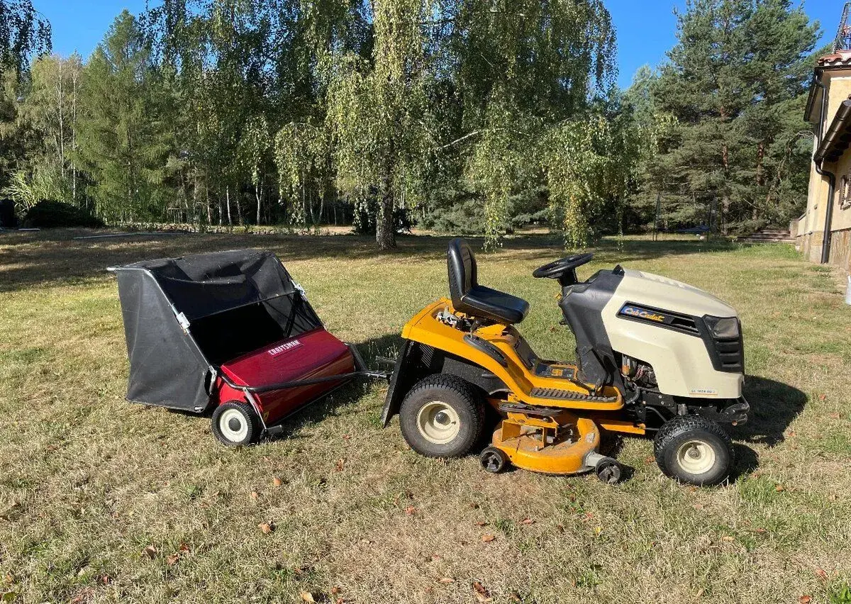 Sběrač listi za traktor