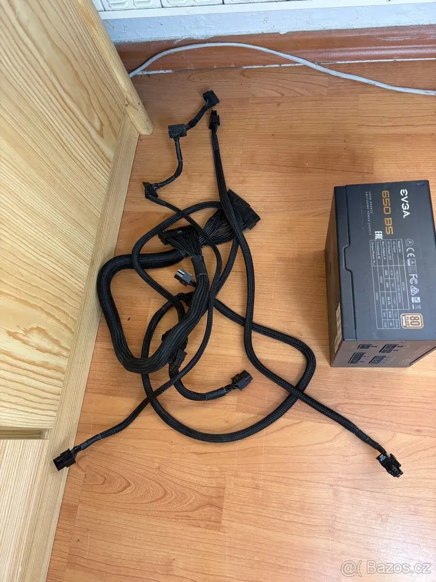 Zdroj 650w