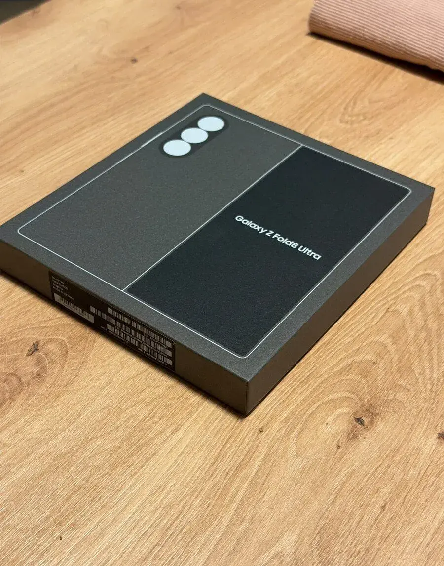 NovýSamsung Galaxy Z Fold8 Ultra 12GB/512GB Graphite
