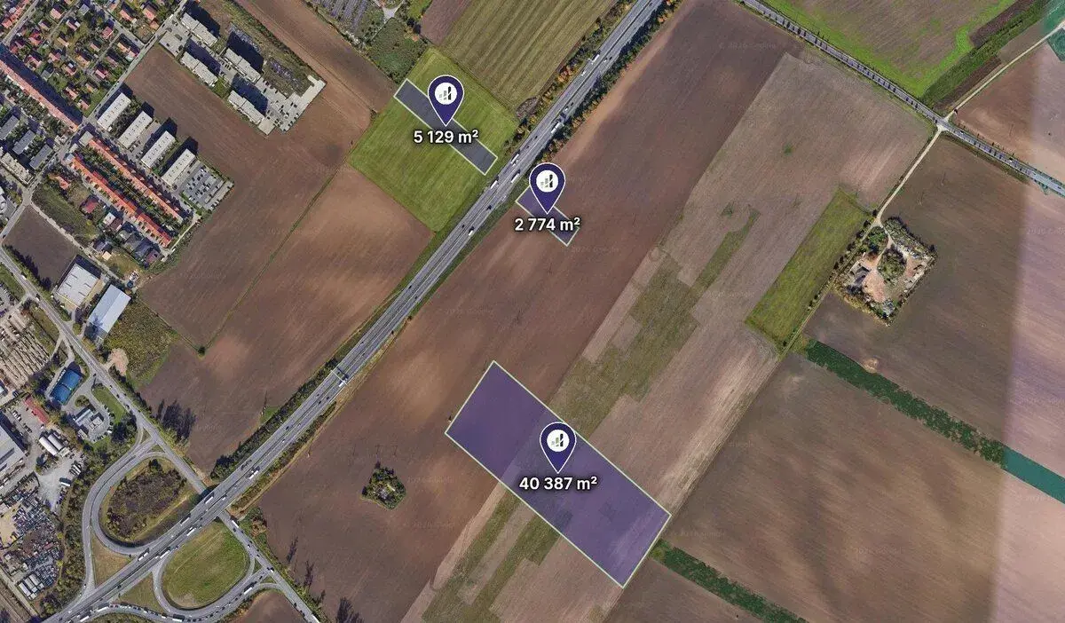 Prodej podílu 1/12 pole 4 024 m², Brno