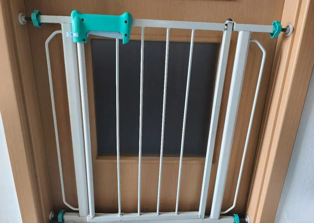 Zábrana do dveří