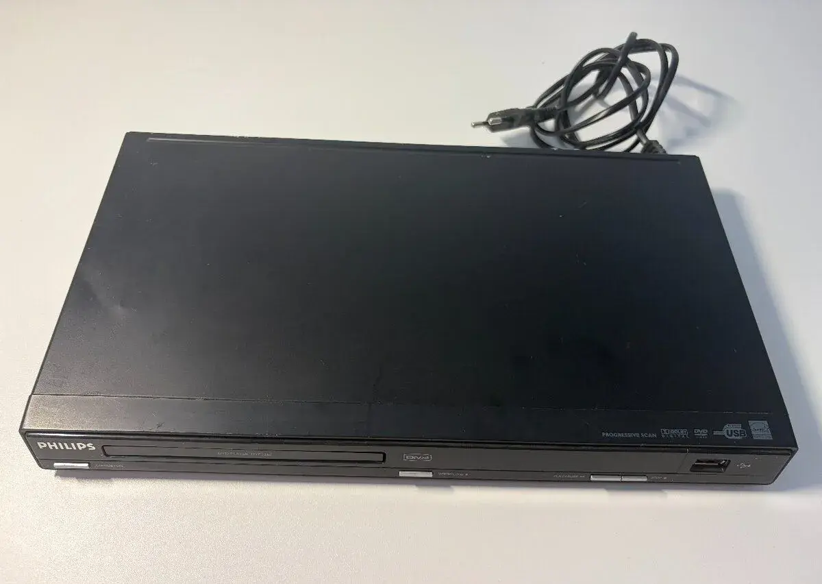 Stolní DVD přehrávač Philips DVP3260/12 s USB
