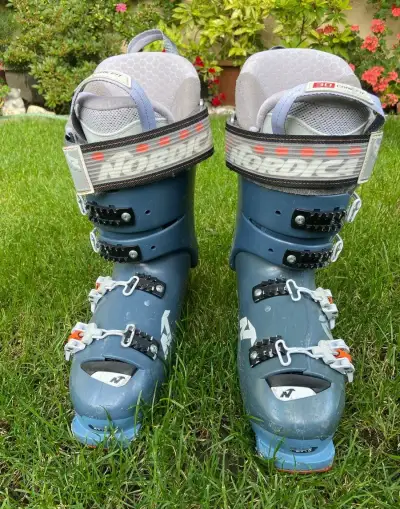 Nordica Strider 115 W – skialp / freetour lyžáky