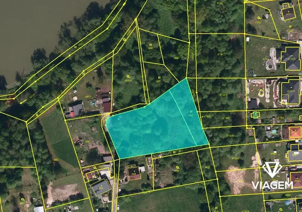 Spekulační - rezidenční 3 276 m²