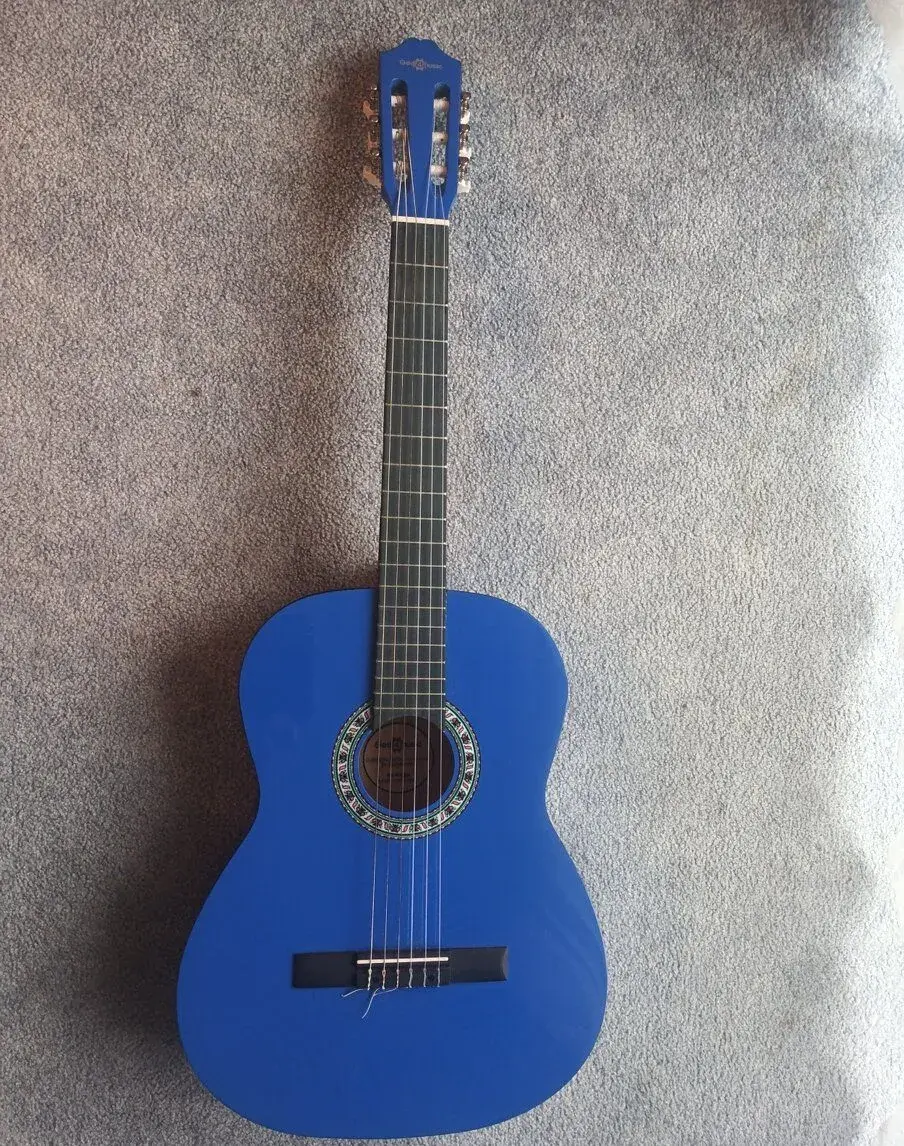 Kytara Gear4music 4/4