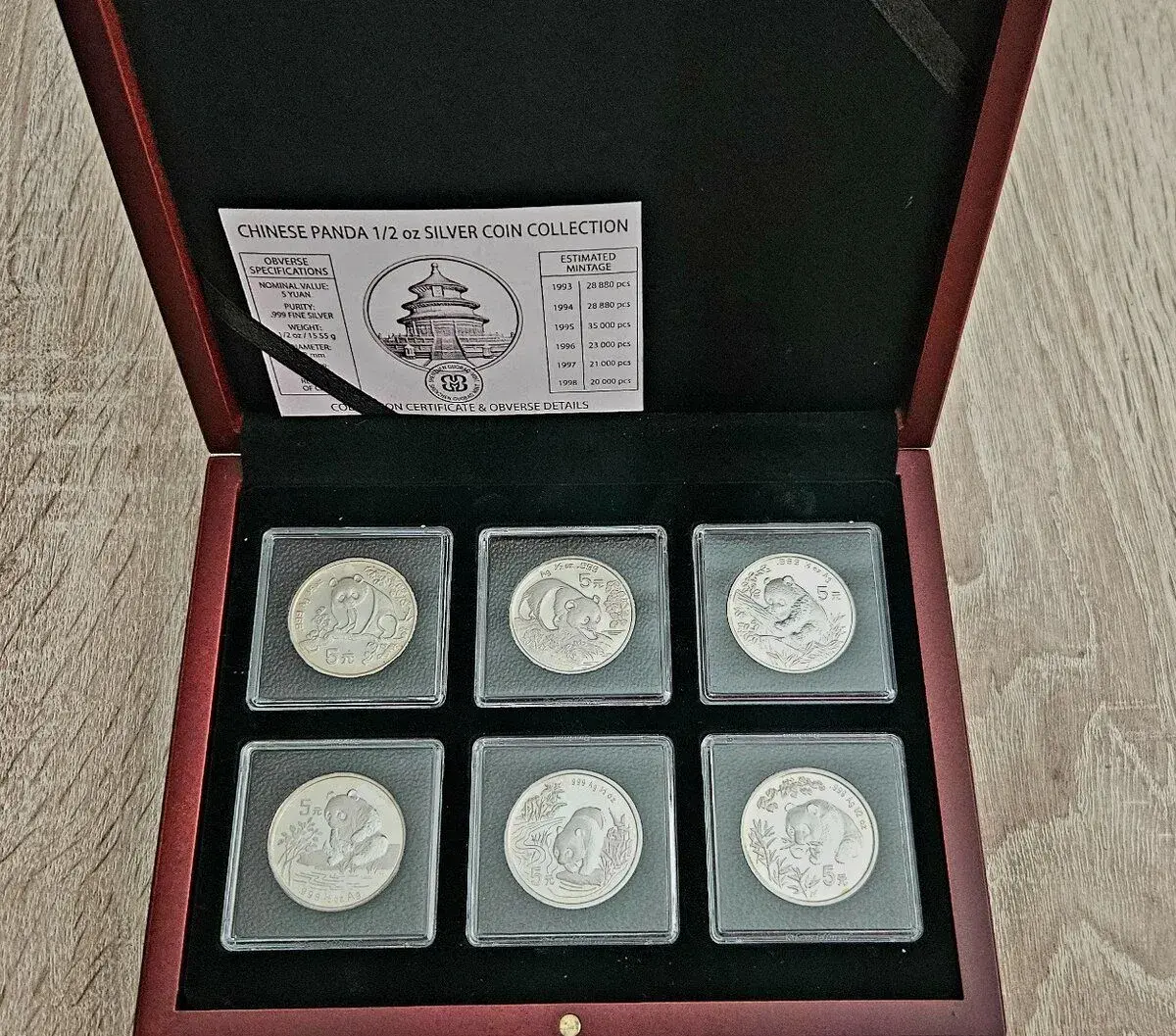 STŘÍBRNÁ MINCE PANDA 1/2 OZ - KOMPLETNÍ KOLEKCE 1993 - 1998