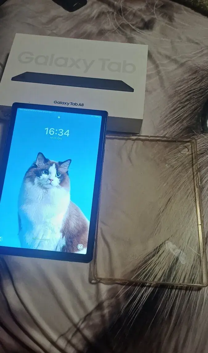 Tablet Samsung A8