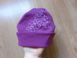Podzimní dívčí čepice 3-10 let