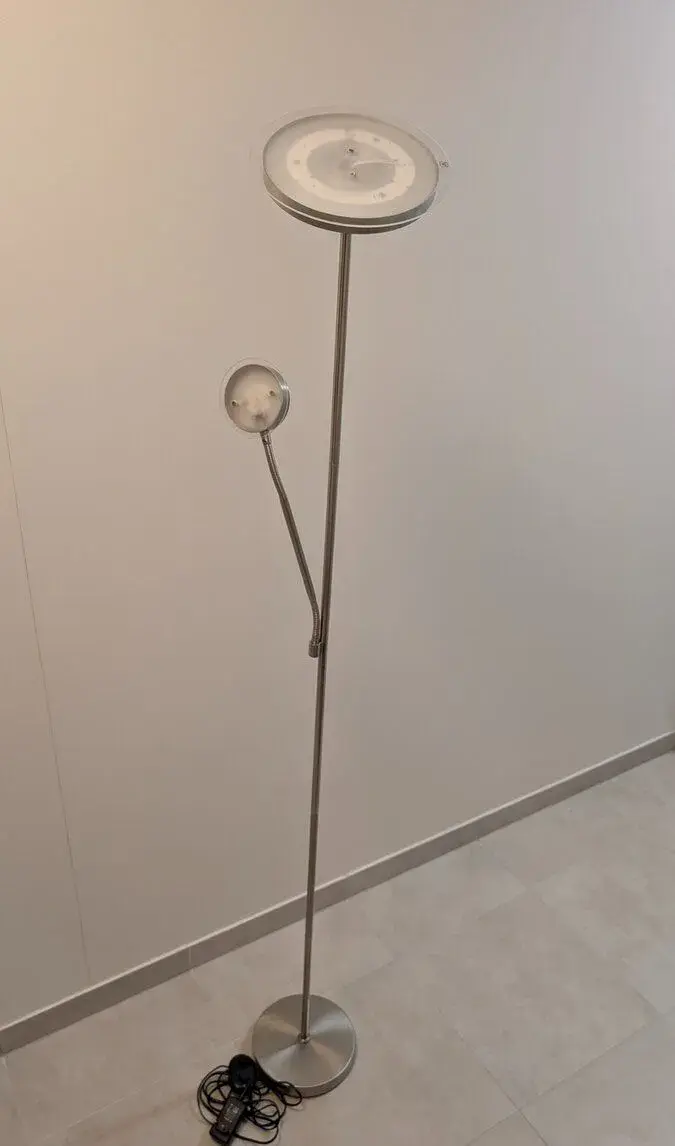 LED stojací lampa Eglo 33182 SOLANO