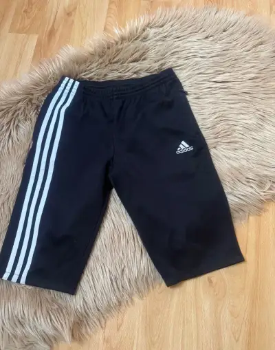 Kraťasy Adidas vel. 152