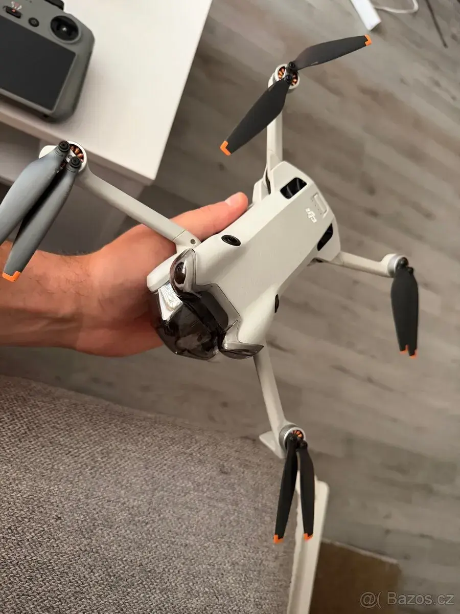 DJI Mini 4 Pro Fly More Combo