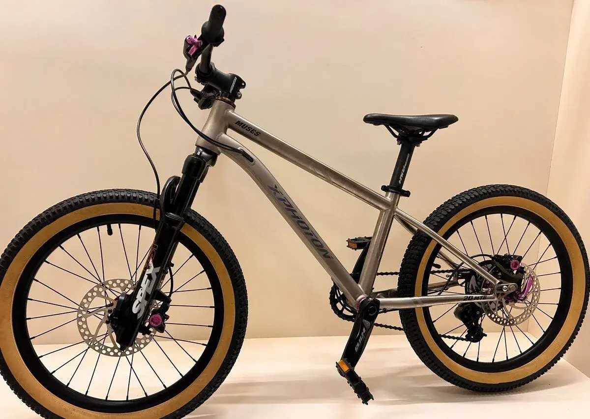 Titanové dětské MTB 20” – Muses Titanium