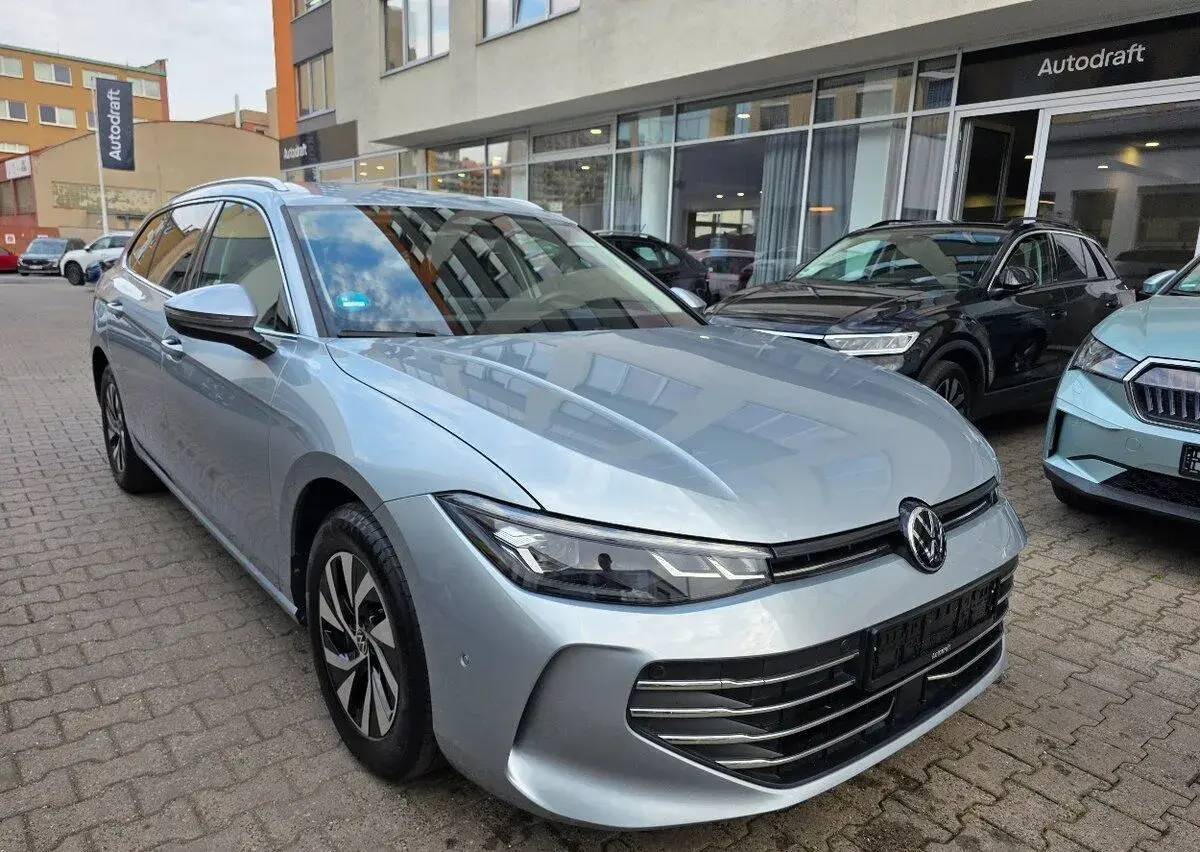 Volkswagen Passat – 2024, 62 000 km