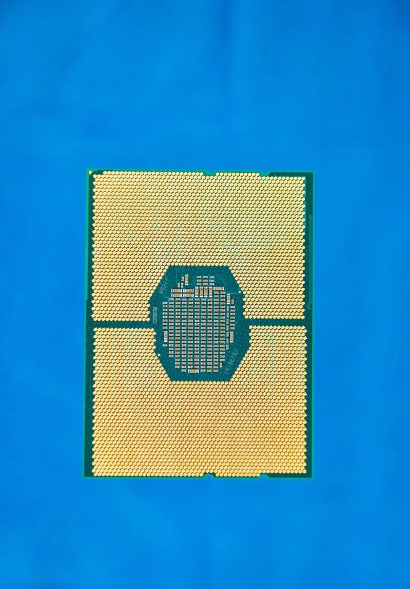 INTEL XEON W3223 8 Core 3,5 GHz SRFFG - Mac Pro 7,1 (č.2)