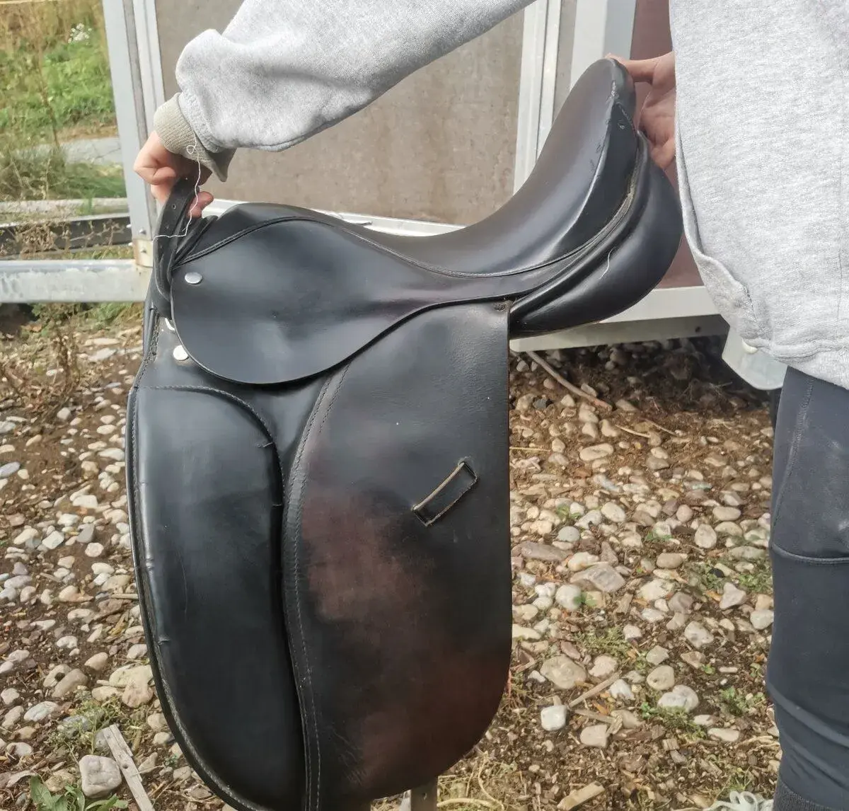 Drezurní sedlo 16,5