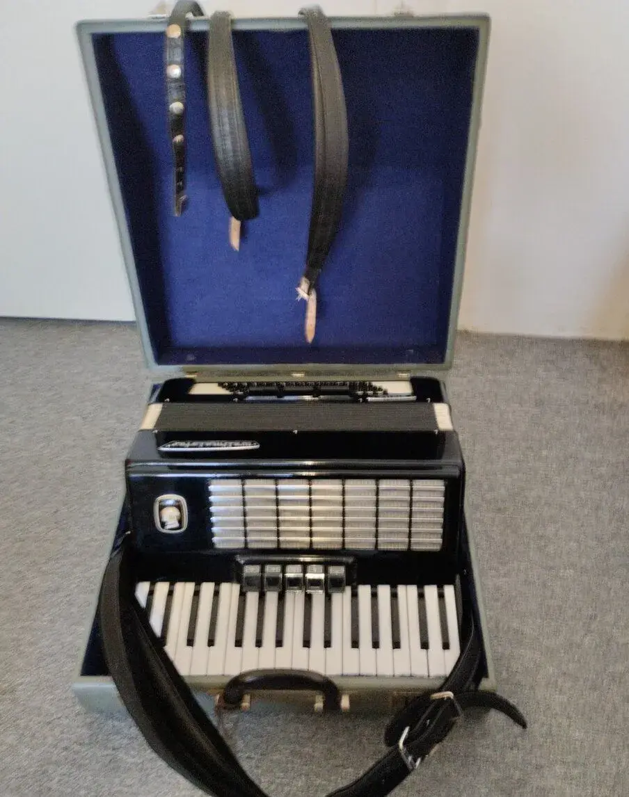 Weltmeister Stella 80
