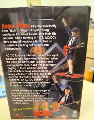 Figurka Angus Young limitovaná edice ,