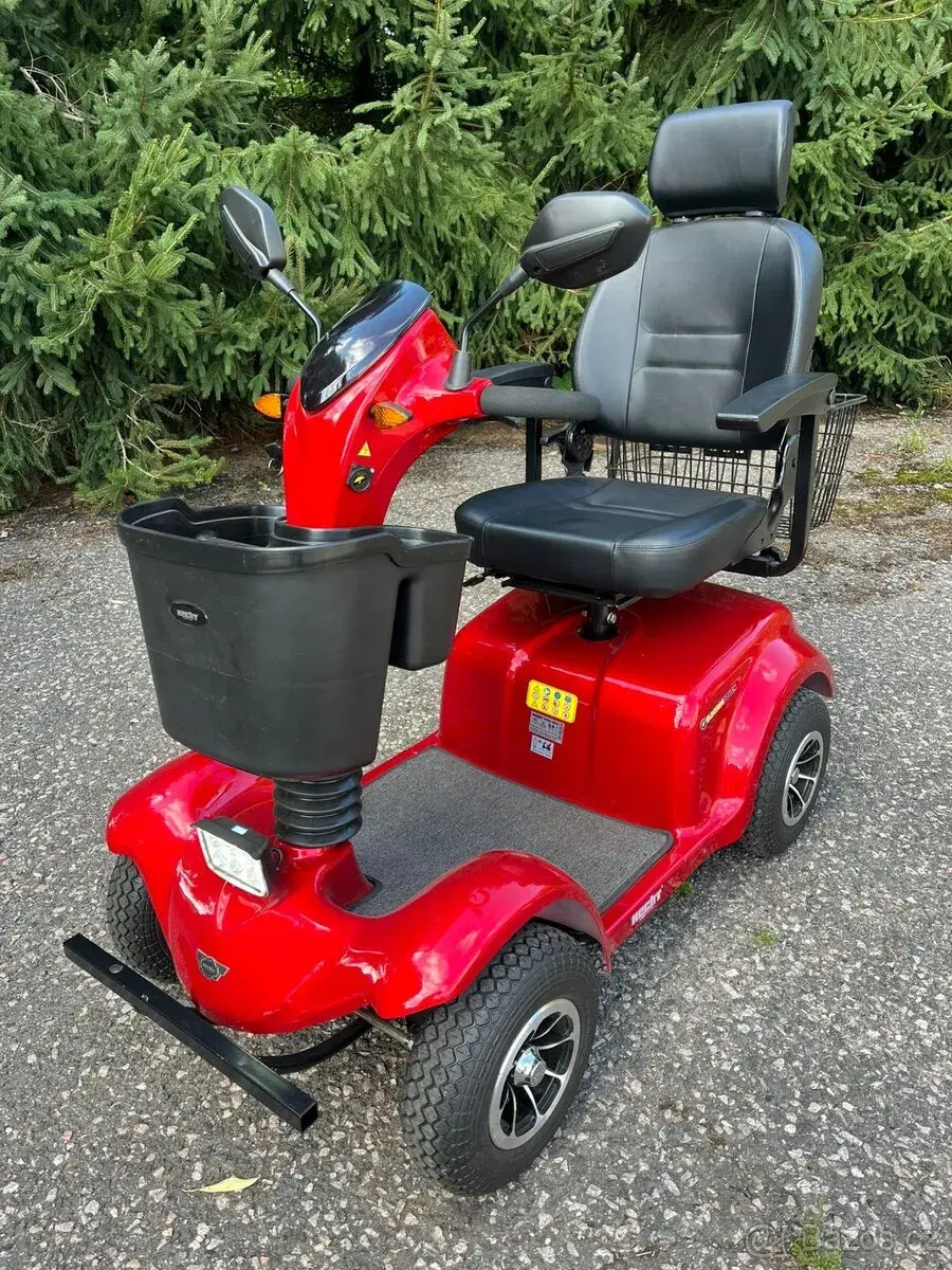 Elektrický seniorský skútr Hecht