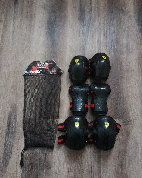 Inline Chrániče Truly Ferrari Edition