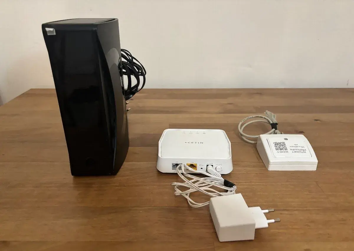 O2 Smart Box V2 + modem Cetin - kompletní sestava