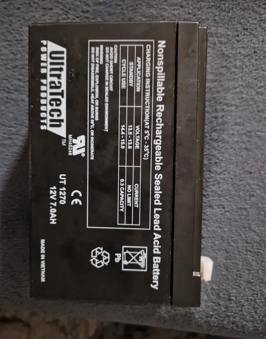 Akumulator / Baterie do zalozniho zdroje 12V / 7Ah