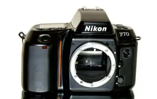 Nikon F70