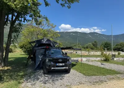 Střešní stan na auto