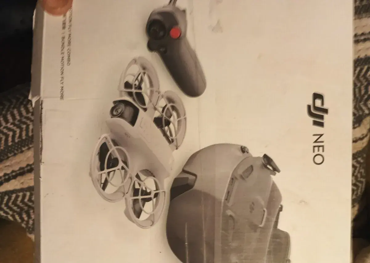 DJI neo. more combo