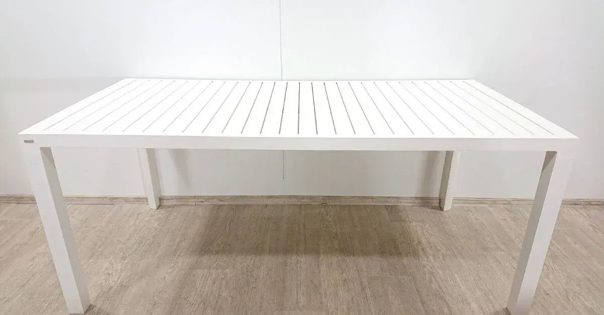Zahradní jídelní stůl Culip 180x90 cm Kave Home