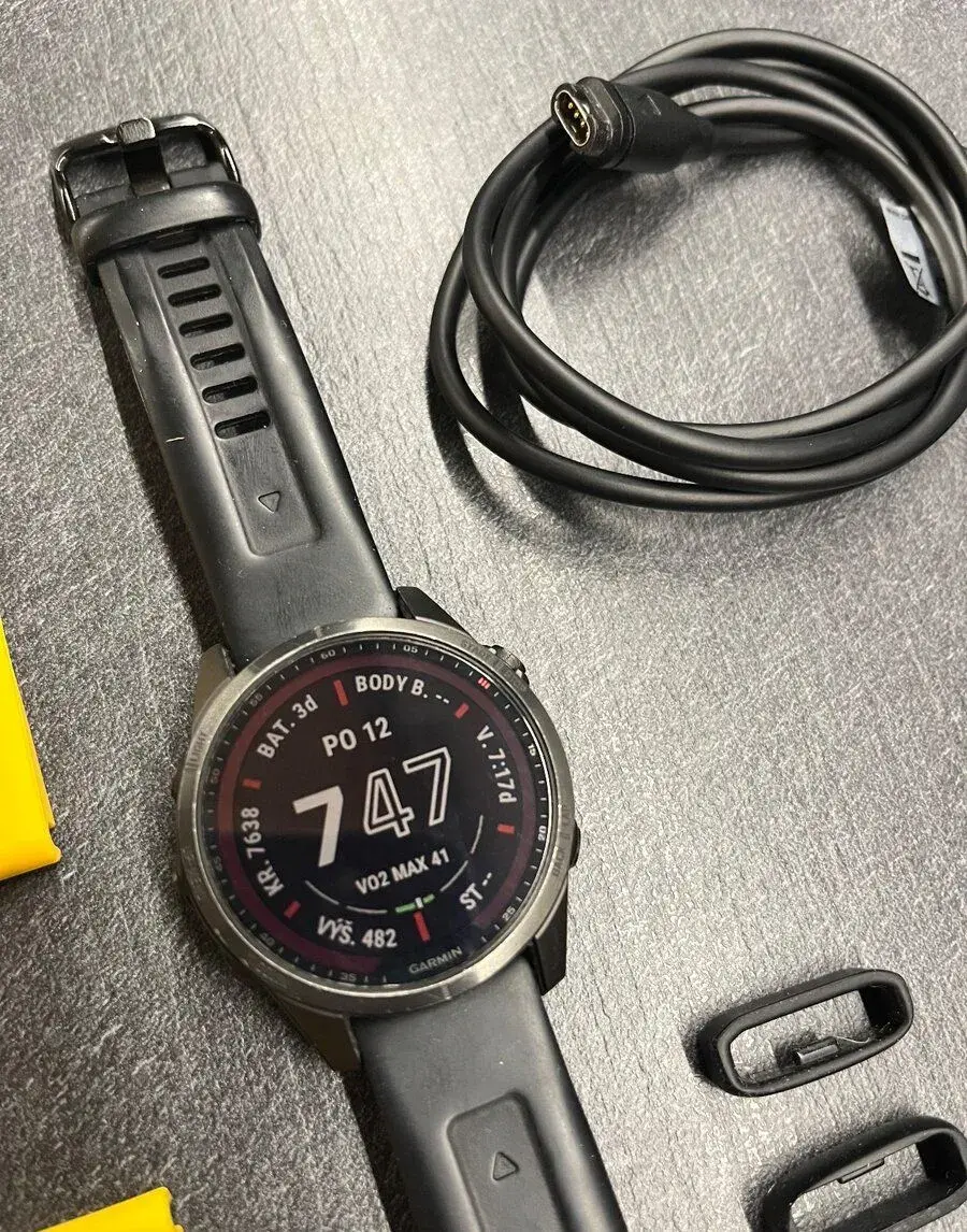 Garmin fenix 7S PRO Sapphire Solar - Titan Carbon - 42 mm