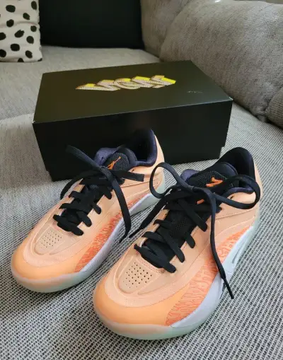 Dámské dívčí tenisky Air Jordan Zion 4 zn. Jordan, vel. 37,5