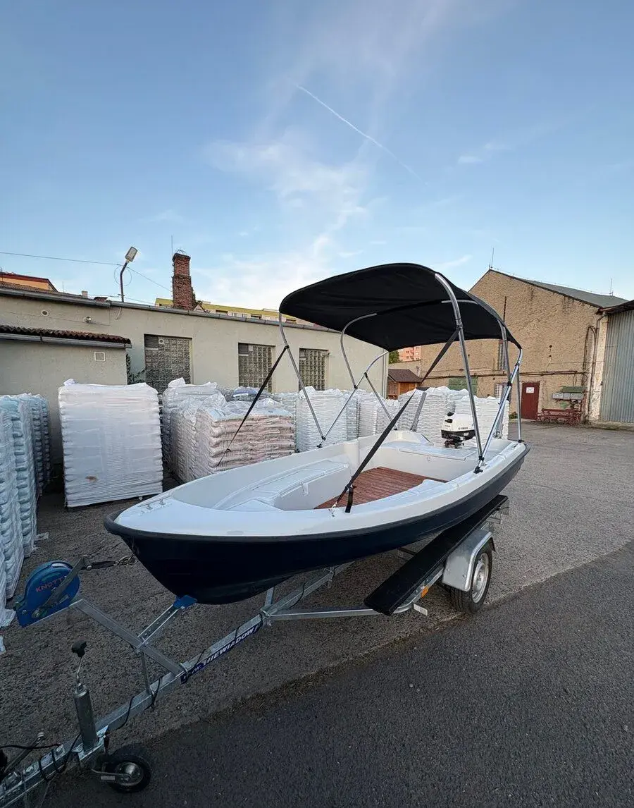 Laminátový člun DAN 385 + Yamaha 5 HP 4T + přívěs