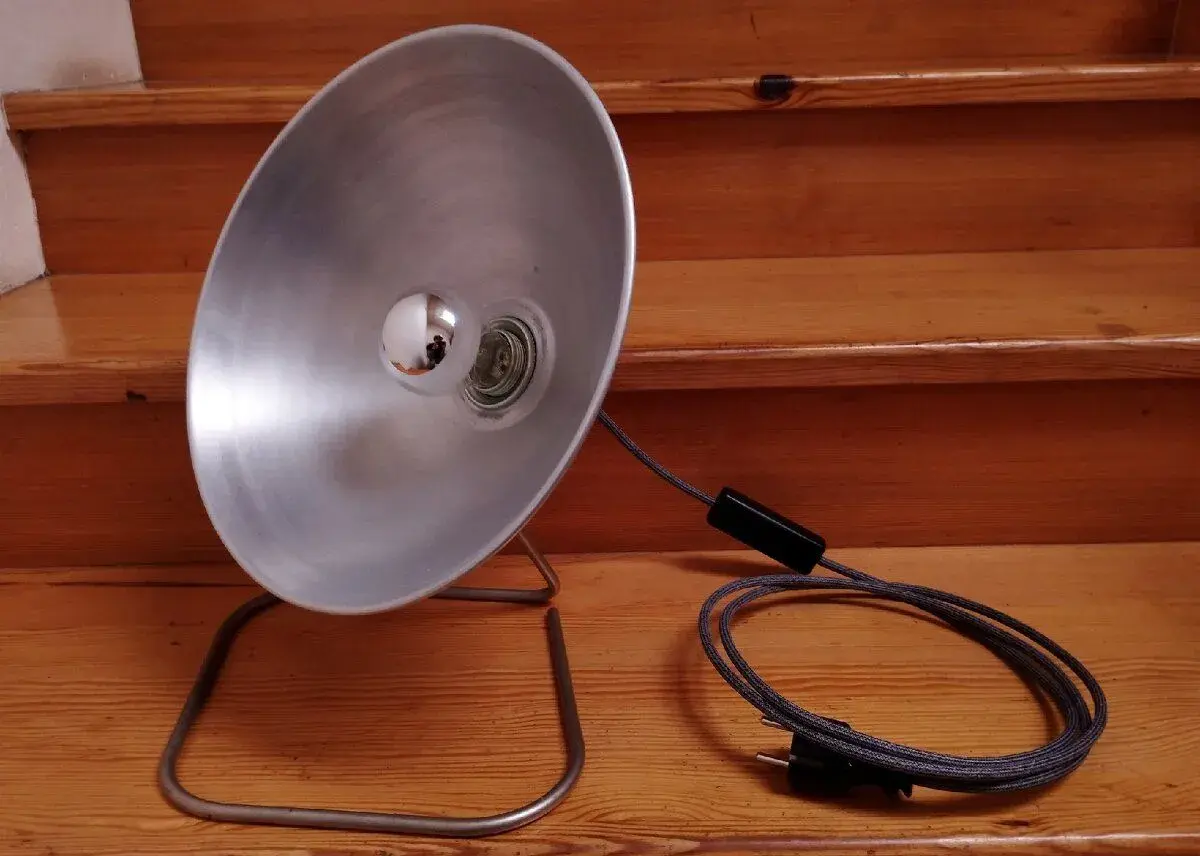 Retro kovová industriální lampa