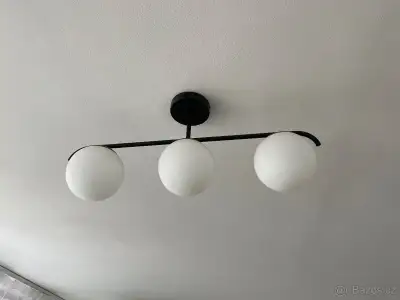 Stropní lampa