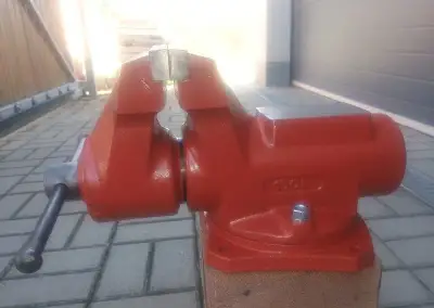Svěrák York 150 - výborný stav