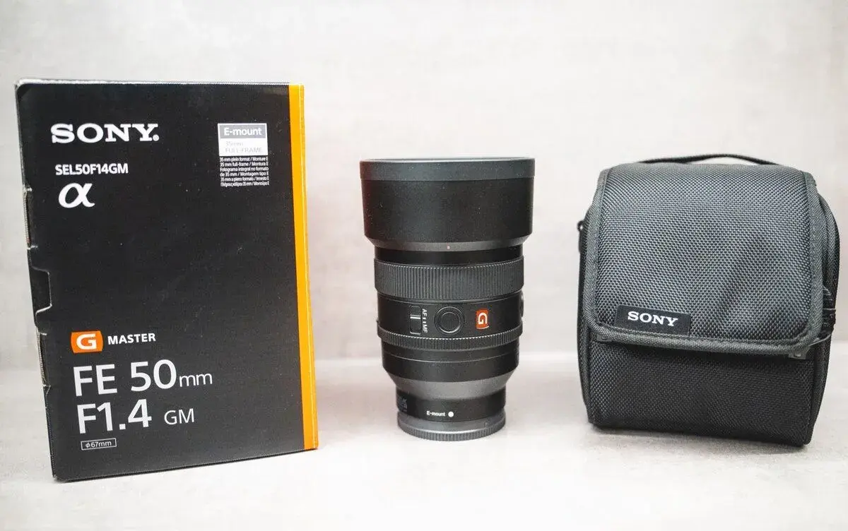 Sony FE 50 mm f/1.4 GM