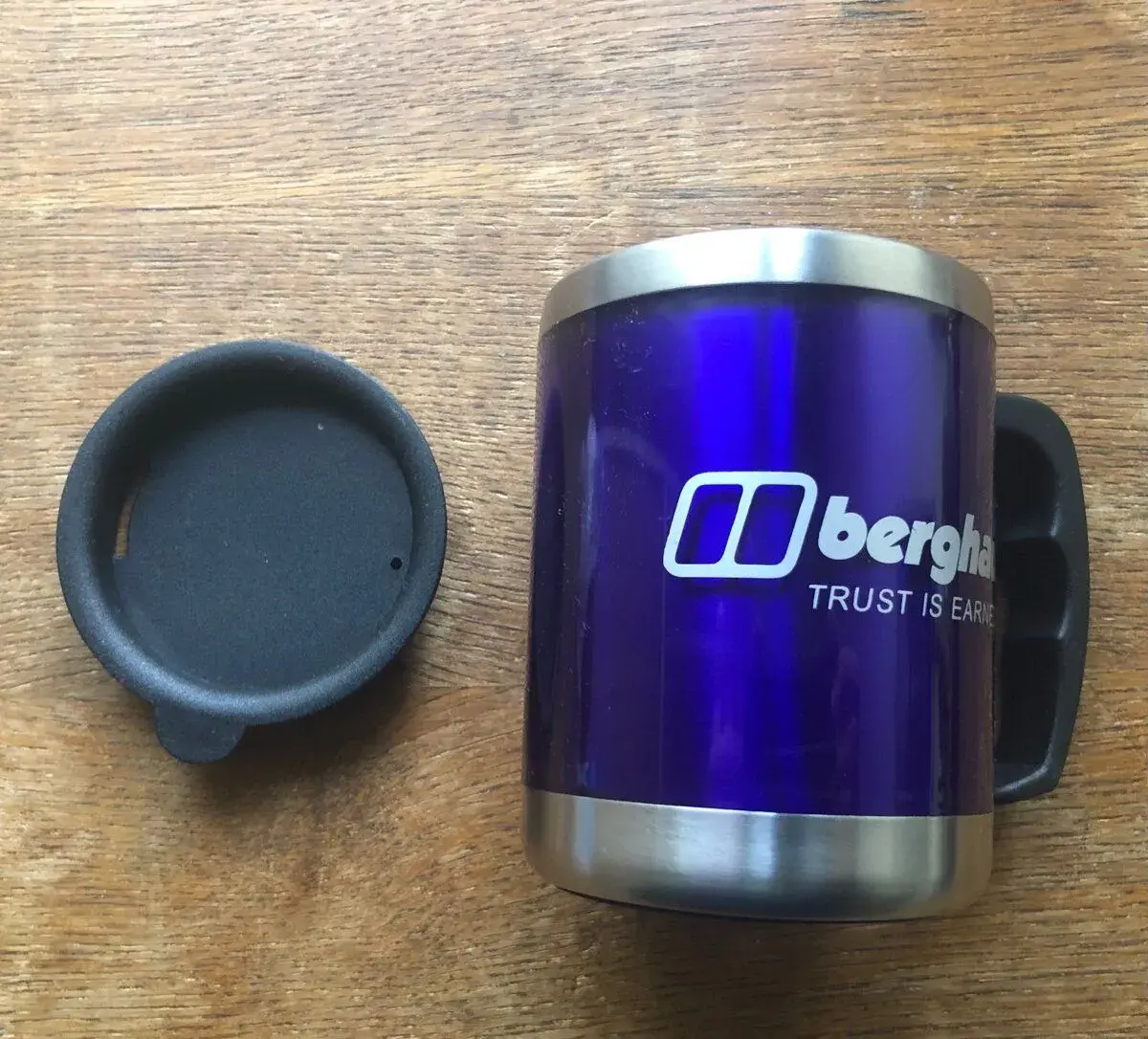 Termohrnek Berghaus / hrnek kafe, čaj